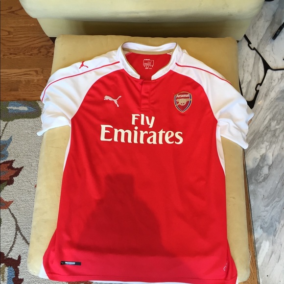 Puma Özil Arsenal jersey - Picture 2 of 3